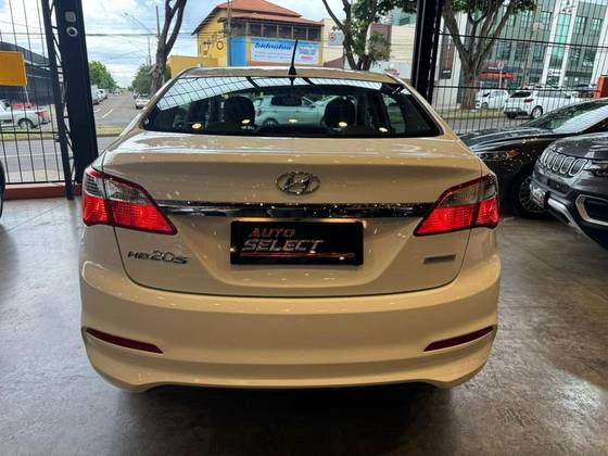 HYUNDAI HB20S 1.6 COMFORT PLUS 16V FLEX 4P AUTOMÁTICO